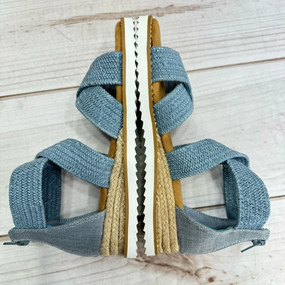 Very G Light Blue Woven Espadrille Sandals 7